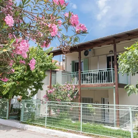 Nikols House شقة *